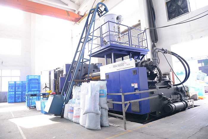 益樂塑業(yè)-注塑機(jī)