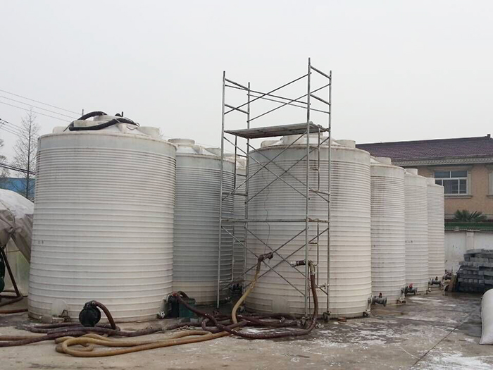益樂(lè)塑業(yè)PE儲(chǔ)罐