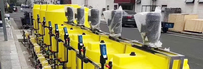 湖北塑料儲罐廠家：滾塑噸桶的應用范圍