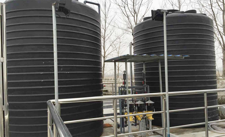 10噸藥劑儲(chǔ)存罐用于存儲(chǔ)